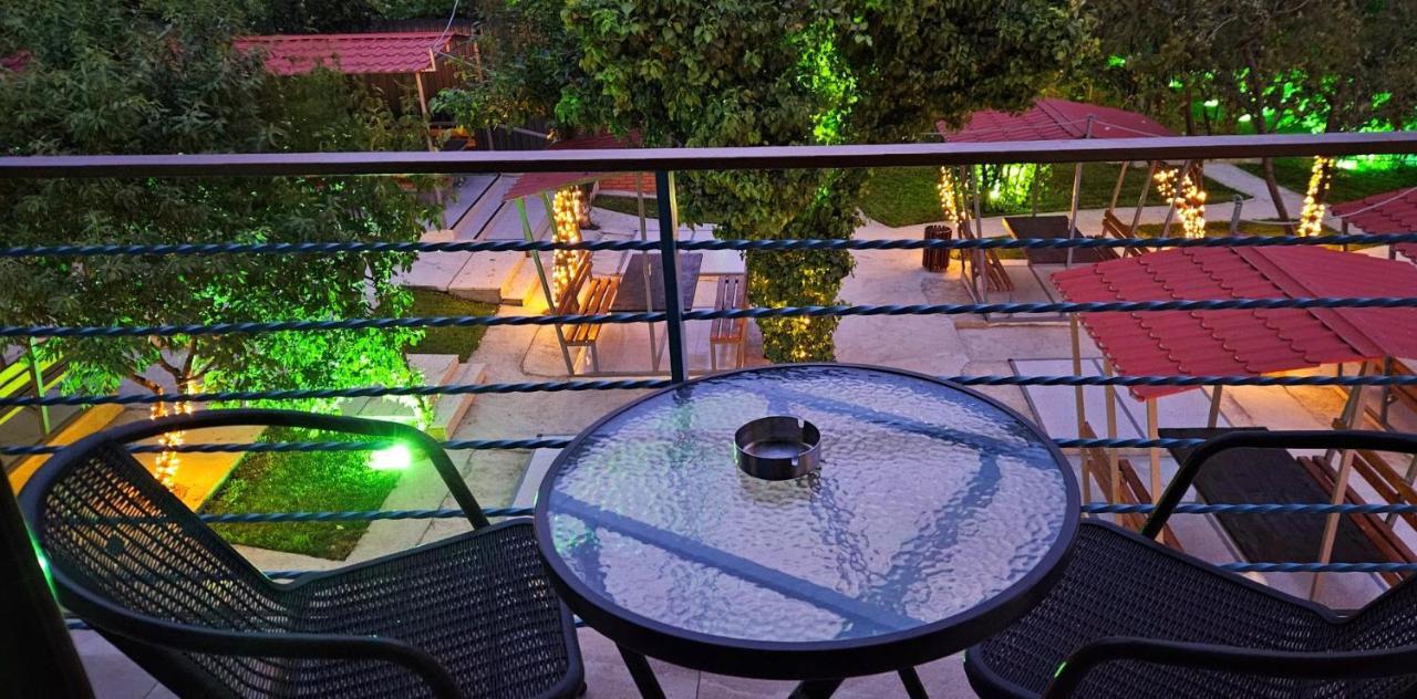 Sierra Hotel Tbiliszi Kültér fotó
