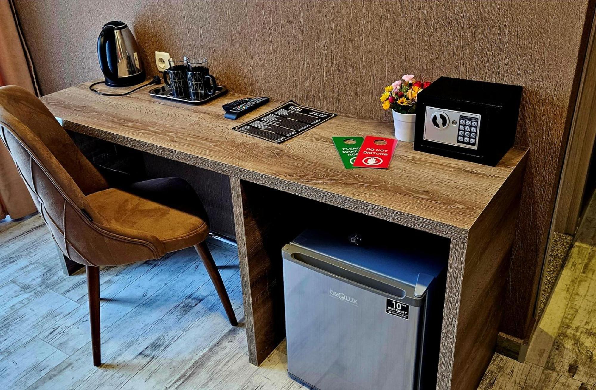 Sierra Hotel Tbiliszi Kültér fotó