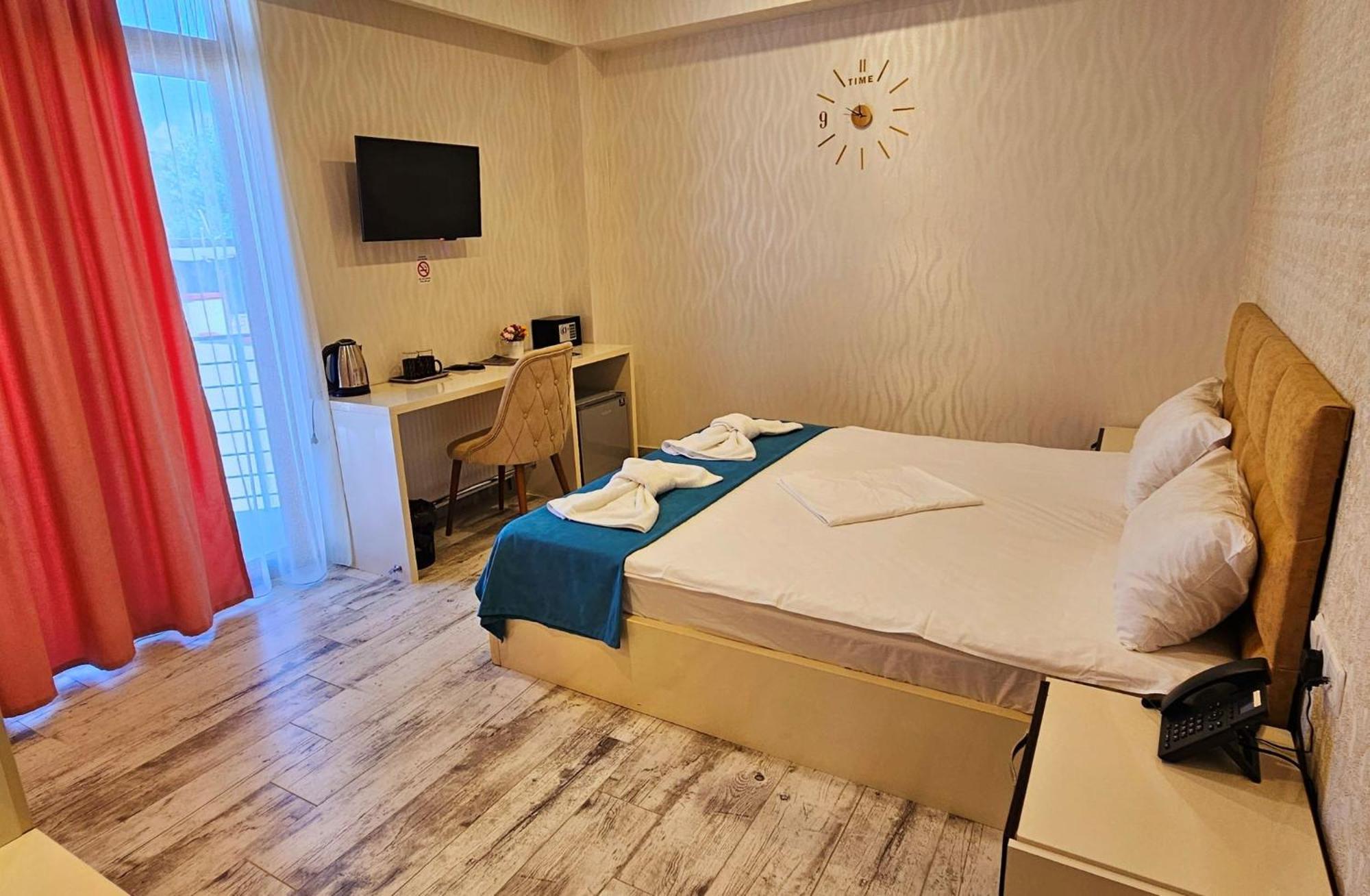 Sierra Hotel Tbiliszi Kültér fotó