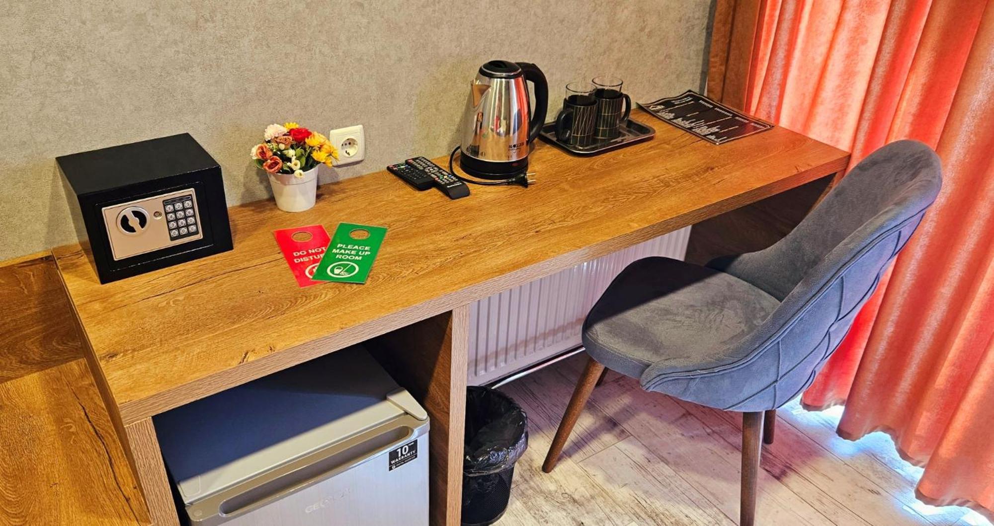 Sierra Hotel Tbiliszi Kültér fotó